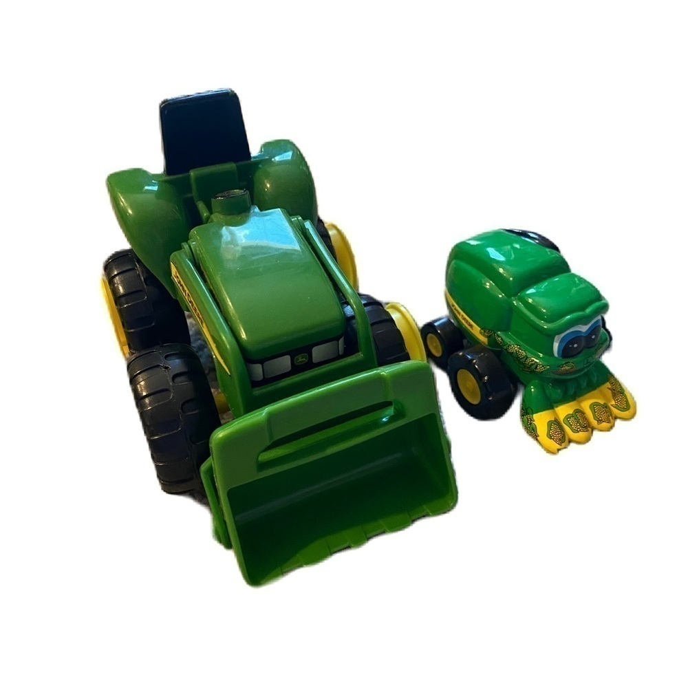 Ertl John Deere diecast Chunky Corey Combine corn picker Tractor Bundle Lot